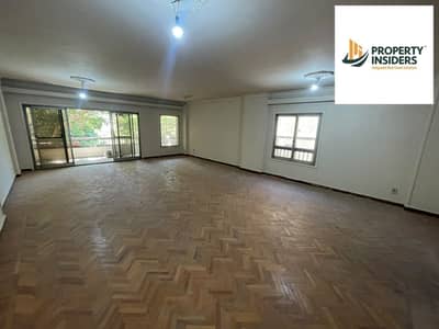 Apartment for sale, 180 sq m, off Syria Street