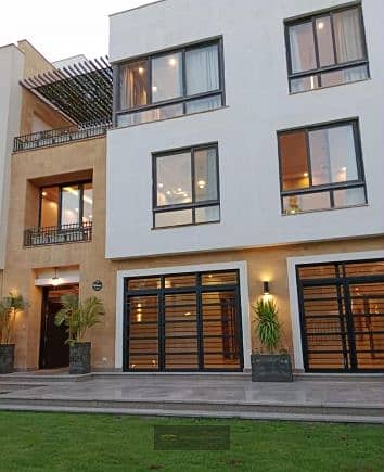 فيلا لقطة للبيع في City Villa سوديك ويستاون الشيخ زايد | 306 متر مباني + 150م جاردن | 5 غرف | نصف مفروشة | استلام فوري | افضل سكن واقوي لوكيشن