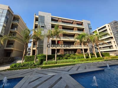Resale apartment with a garden for sale in Patio Oro; fully finished, includes A/C units, and ready for viewing.