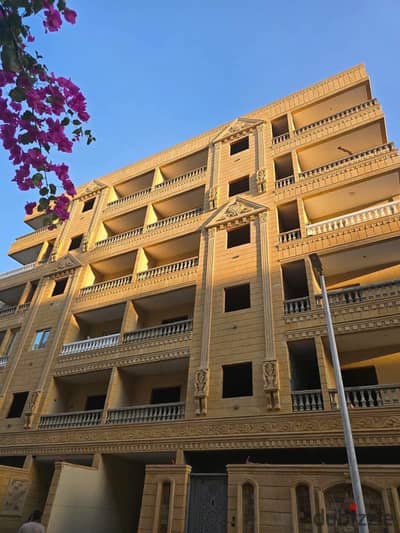 Immediate receipt. Apartment 90m First street from the gate and installment over 30 months!