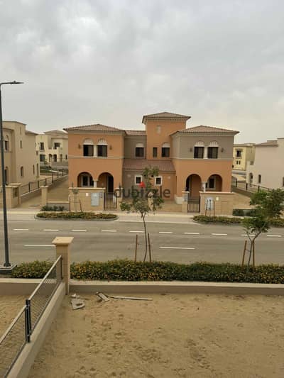 أقل مقدم | موقع مميز جدًا | Twin House للبيع | City Gate – Qatari Diar New Cairo