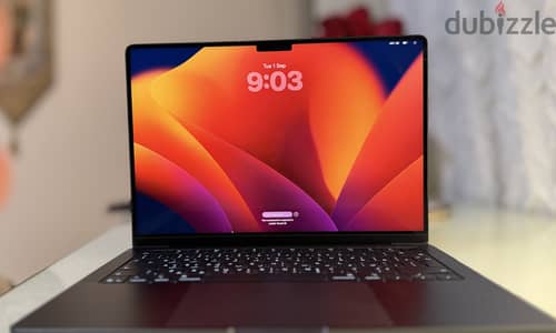 MacBook pro M5 14 inch