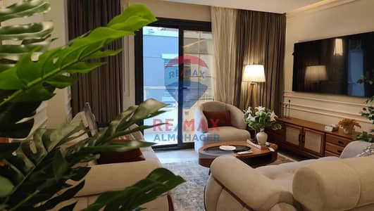 شقة للبيع – موقع مميز في المهندسين  شقة جديدة لم يتم السكن بها من قبل، داخل مبنى حديث، في موقع مميز بالمهندسين أمام مستشفى كابيتال مباشرة.