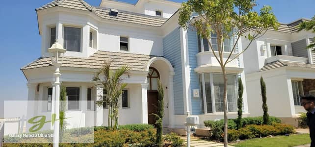 تاون هاوس فيو على لاندسكيب والمسطحات المائية للبيع في ماونتن فيو 1.1 القاهرة الجديدة Mountain View 1.1 New Cairo