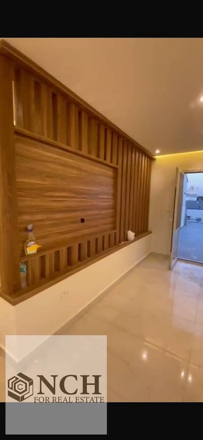 **Premium Penthouse for Rent in Mountain View Hyde Park**  A great rental opportunity in **Mountain View Hyde Park**, featuring a spacious