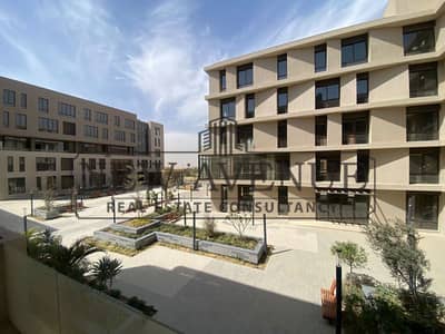 مكتب للبيع في District 5  لشركة Marakez بالقاهرة الجديدة مساحة ١١٨متر مربع بمدخل خاص