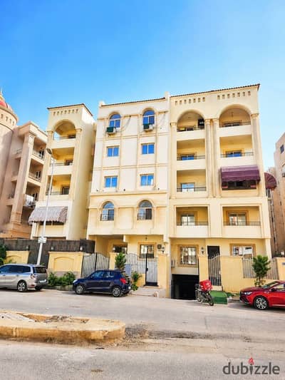 شقه للبيع باللوتس الشماليه استلام فوري نصف تشطيب بموقع متميز داخله صريحه من التسعين الشمالي و بالقرب من جميع الخدمات