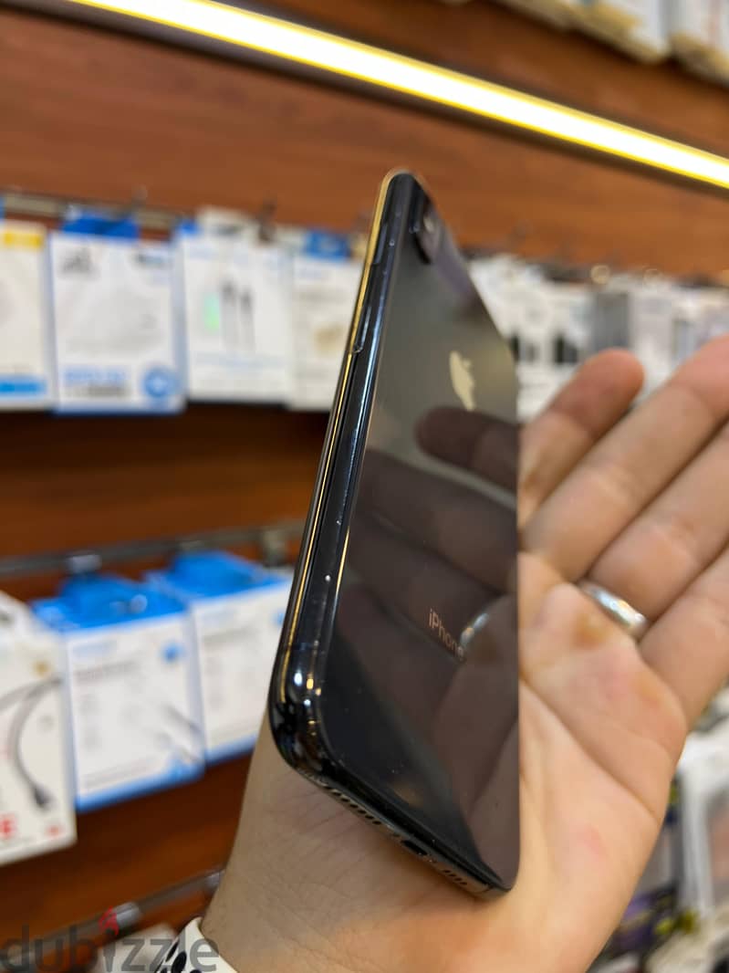 Apple - iPhone XS Max 7
