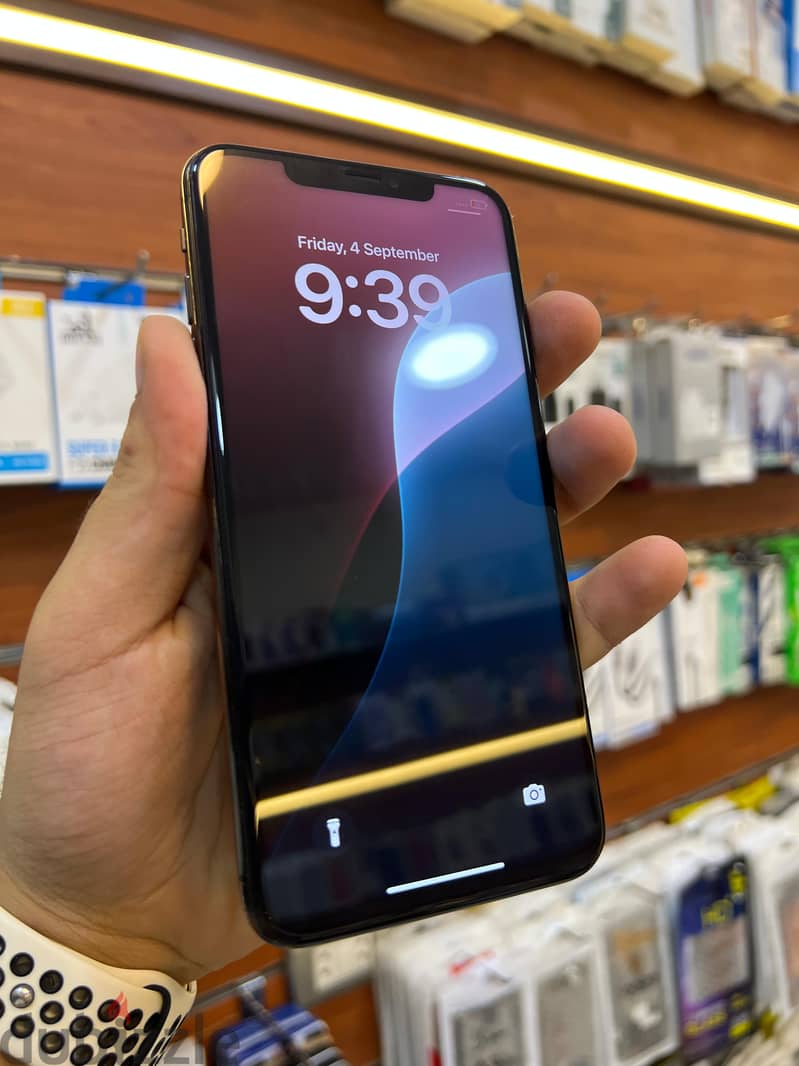 Apple - iPhone XS Max 8