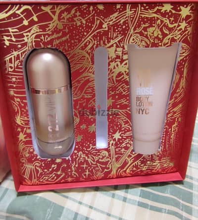 عطر carolina Herrera 100 ml و بودي لوشن ١٠٠ ml