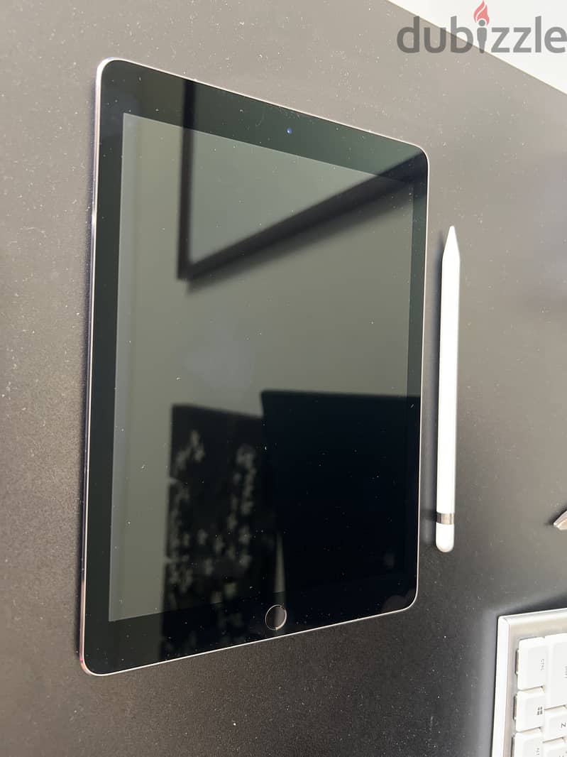 iPad Pro 9.7 Inch With Apple Pencil 2