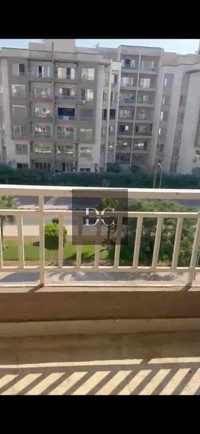شقه 170م للايجار مفروش في مدينه وصال - بجوار الخدمات والبوابه