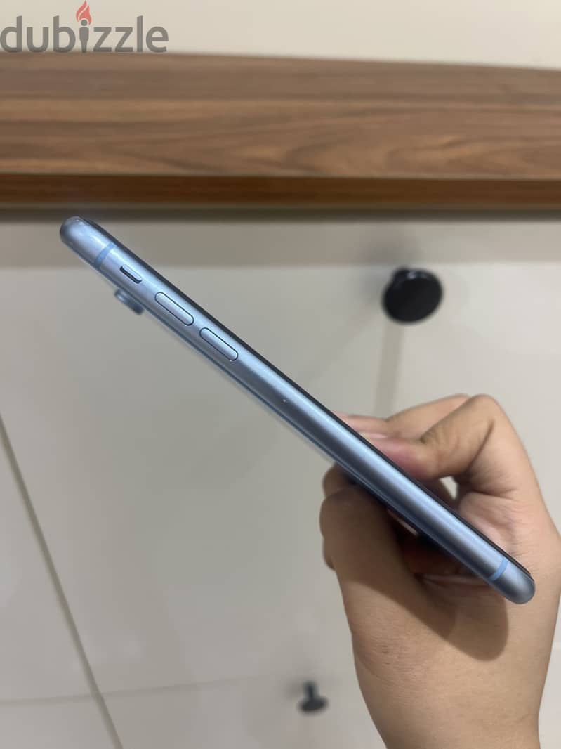 Apple - iPhone XR 2
