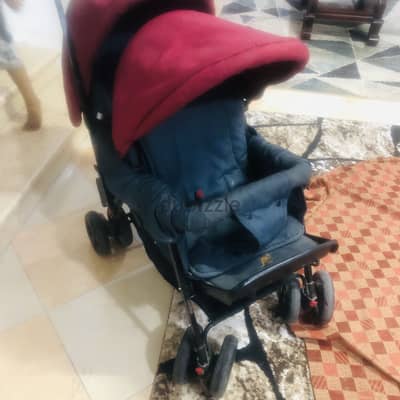 عربيه اطفال تؤام مستعمله