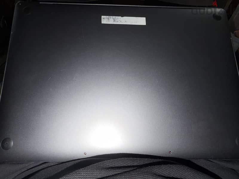 Macbook pro 2019 hard 1t ram32 ore i 7 3