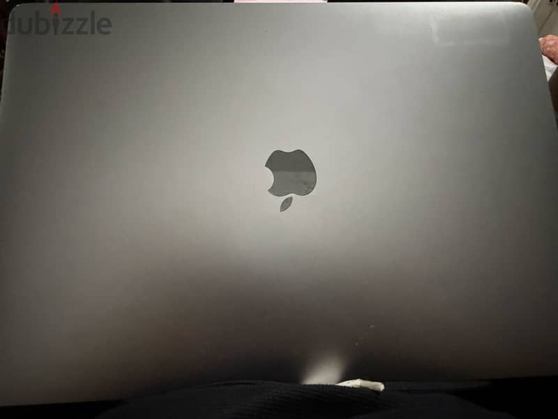 Macbook pro 2019 hard 1t ram32 ore i 7 4