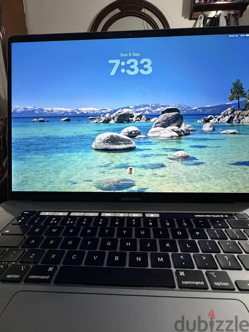Macbook pro 2019 hard 1t ram32 ore i 7 5