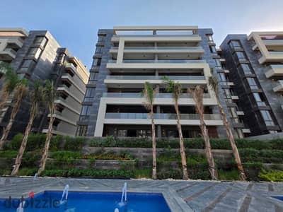 166 sqm resale apartment for sale in Patio Oro, featuring a landscape view; ready for viewing.