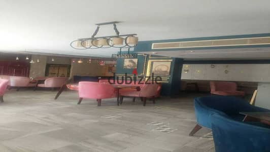 CODE247DTللايجار 400م دورين كافتريا او مطعم بوسط البلد