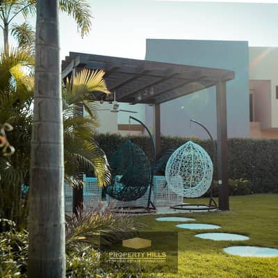 Fully finished penthouse with an open view to the landscape, ready for delivery next to Palm Hills and Swan Lake Hassan Allam