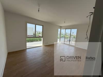 Open View Fully Finished Apartment for Sale by Installments in Cairo Gate Emaar Sheikh Zayed