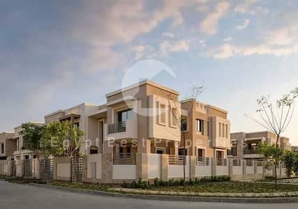 تاون هاوس 155m + حديقة 75m تشطيب سوبر لوكس للبيع في تاج سيتي Taj City – موقع خيالي أمام مطار القاهرة وتقسيط يصل حتى 12 سنة!