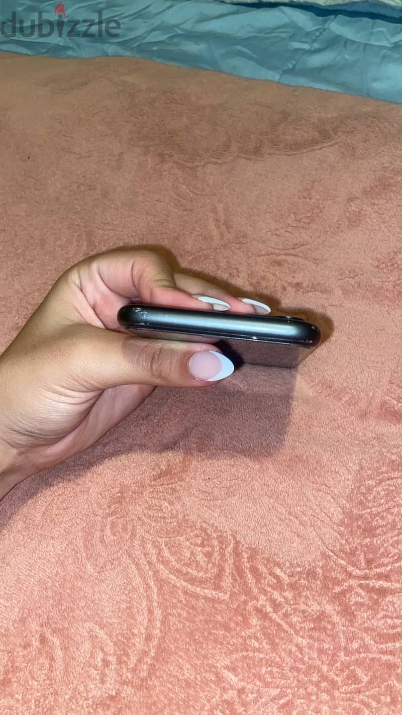 Black Iphone 11 128GB 4