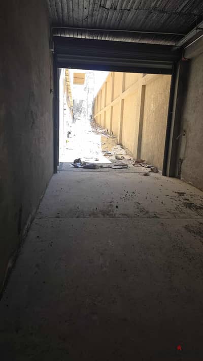 Factory space for rent in the Fifth Settlement Industrial Zone: a 1,000-square-meter basement unit within an engineering factory.