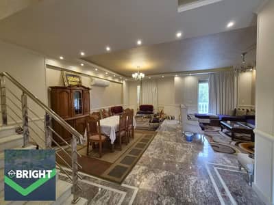 Townhouse middle for sale - fully finished - ready to move - Land: 320sqm - BUA: 430sqm + garden 120sqm with garage for 5 cars - prime location - RTM