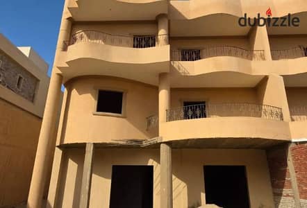 Resale Building for Sale with Immediate Delivery in a Prime Location in Sheikh Zayed at a Special Price