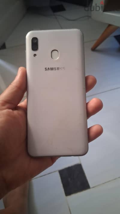 Samsung A30