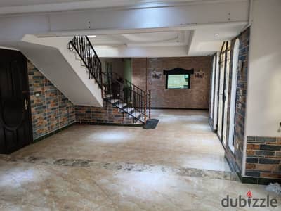 Duplex for sale in Al-Yasmeen 5, including the kitchen; 420 sqm + 150 sqm garden; super-lux finish; legalization process completed and "Form 10" recei