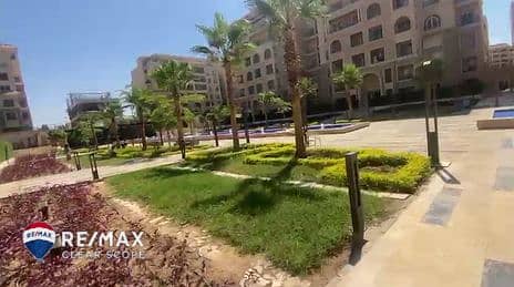 للايجار في سوديك التجمع شقه مفروشة بسعر لقطه بالقرب م الجامعة الامريكية