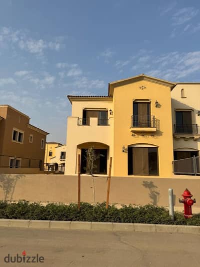 إطلالة مباشرة على الـLandscape | تاون هاوس وسطية للبيع | City Gate – Qatari Diar New Cairo