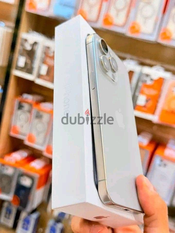Apple - iPhone 15 Pro Max 2
