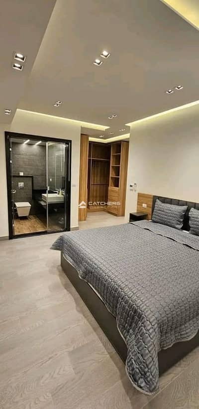 عاين واستلم ! ابدأ الاستثمار من DAY ONE استفيد بعائد بالدولار | شقة تشطيب كامل | Prime Location أمام City Centre Almaza علي طريق السويس