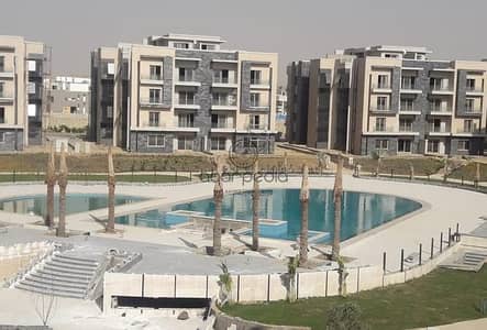 شقة للبيع في Galaria Moon Valley – القاهرة الجديدة