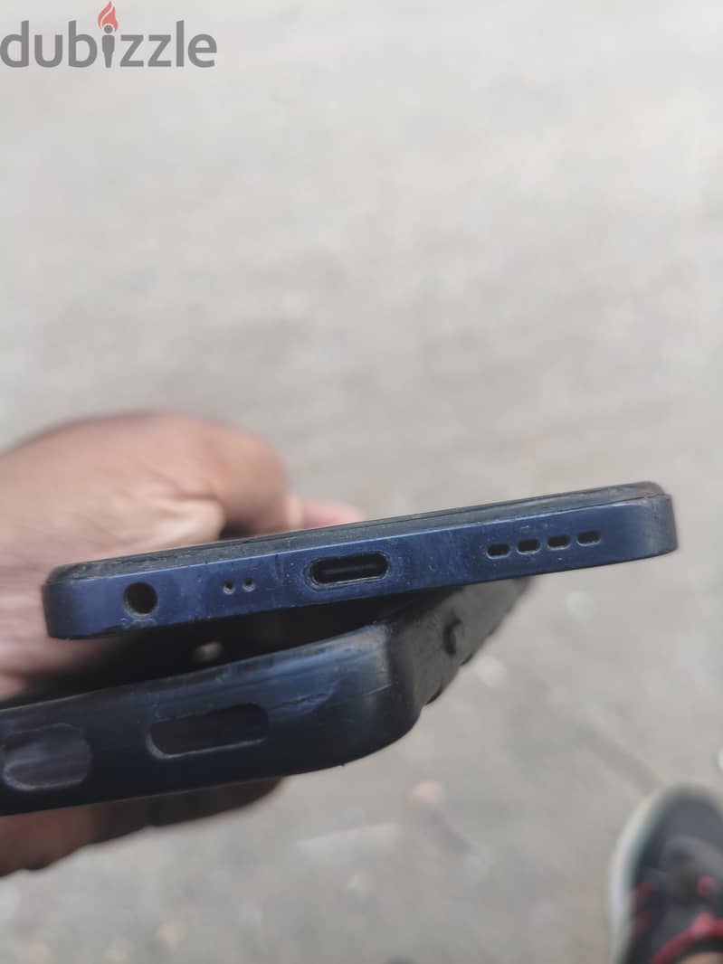 ريلمى سى 35 1