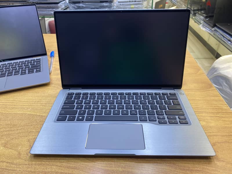 Dell Lattude  9410 1