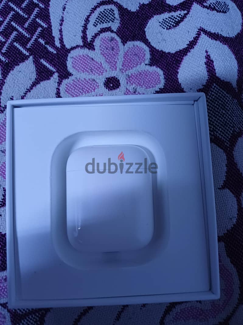 apple airpods 2 with chraging case 2