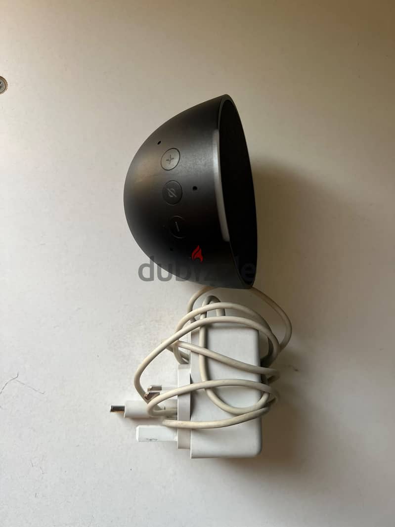 Alexa Pop used like new 2