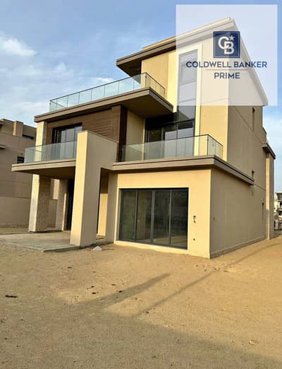 A detached villa with 5 rooms, ready for immediate occupancy, with a direct view of the largest landscaped area, is for sale at a bargain price in Sod