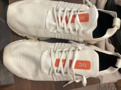 Running shoes like new