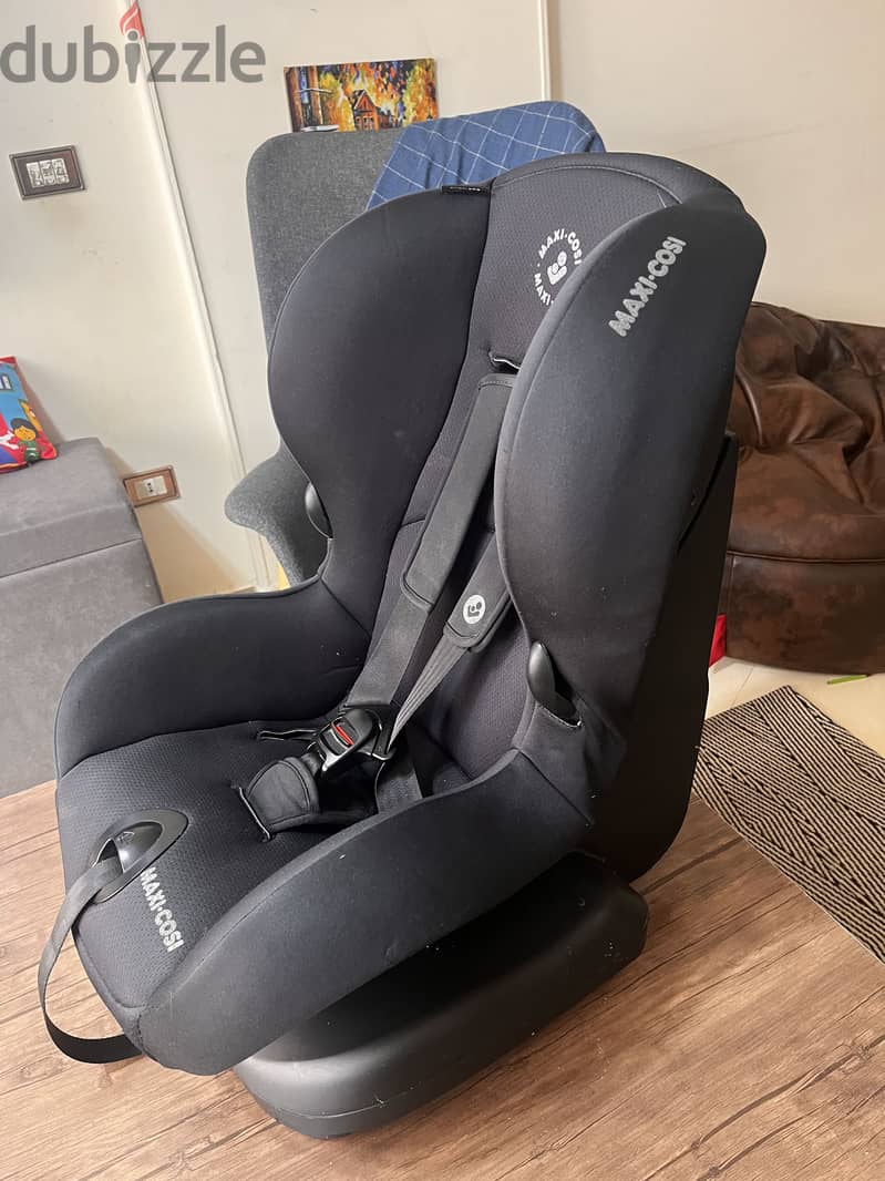 Maxi-Cosi car seat 1