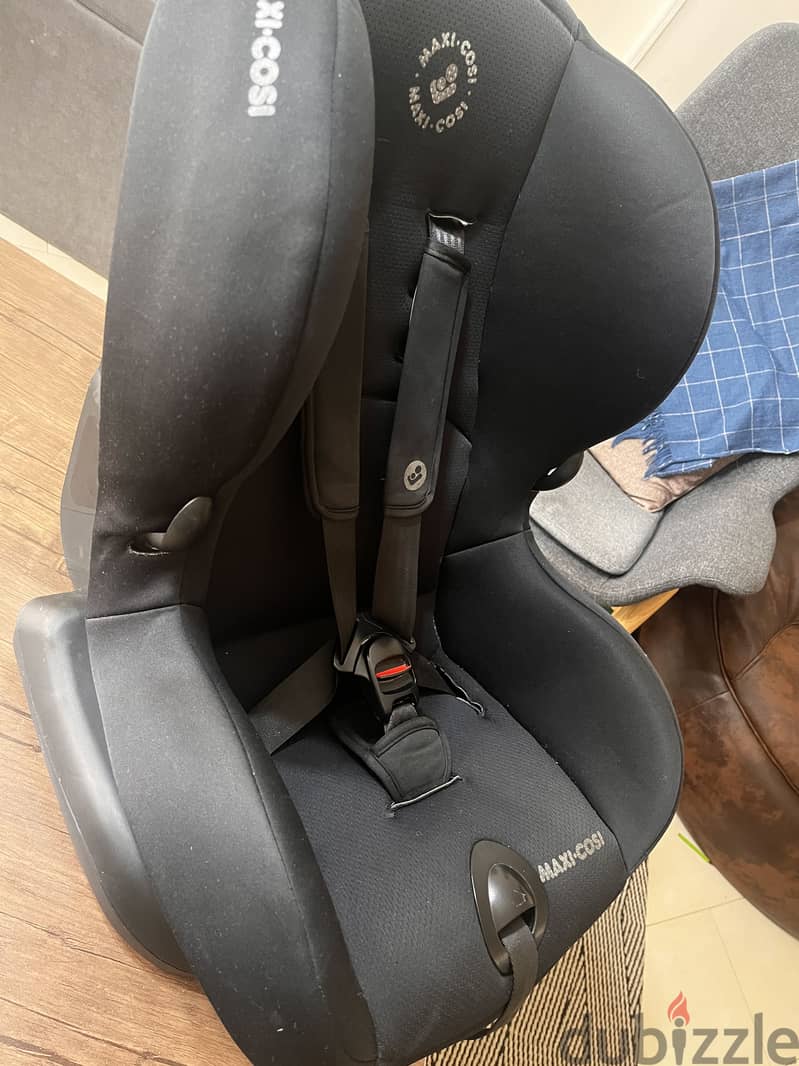 Maxi-Cosi car seat 2
