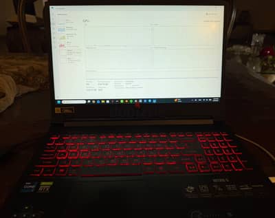  للبيع: Acer Nitro 5 بحالة ممتازة 