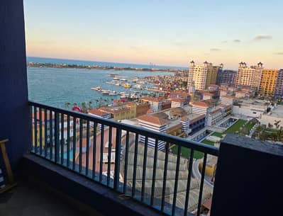 فرصة استثنائية للبيع شقة مميزة جداً متشطبة بالكامل في مارينا | ابراج Porto marina العالمين - الساحل الشمالي