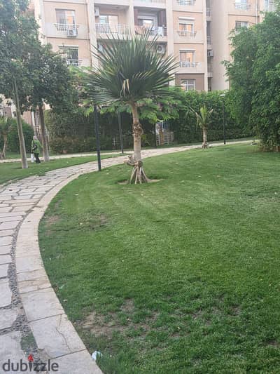 96m with private garden view wide garden furnished beside servicesbest price