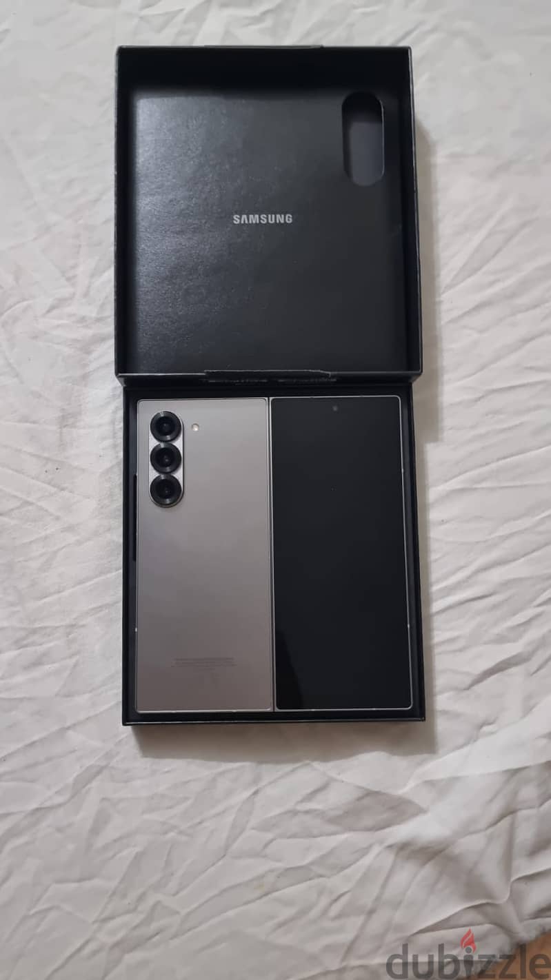 Samsung Z Fold 6 4