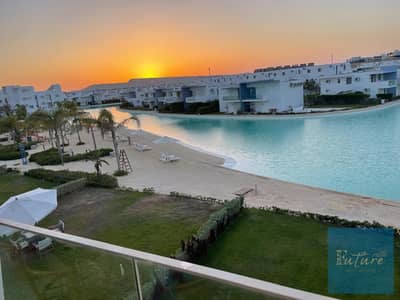 شاليه للبيع في فوكا باي 4 غرف 5 حمام فيو مميز دايركت علي البحيرة مفروش بالكامل fouka bay north coast